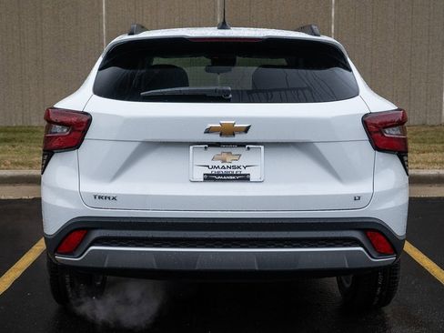 New 2026 Chevrolet Trax LT image 6