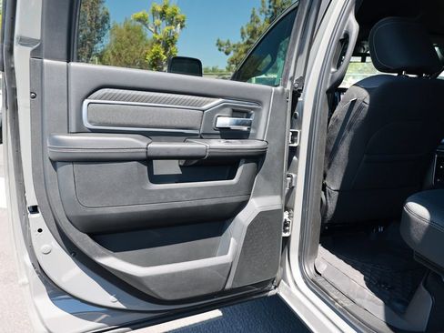 New 2026 RAM 3500 Big Horn AWD/4WD image 31
