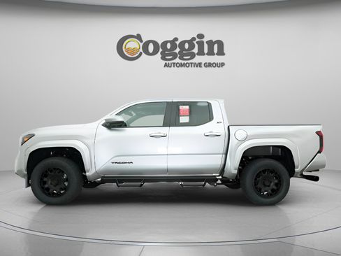 New 2026 Toyota Tacoma SR5 AWD/4WD image 6