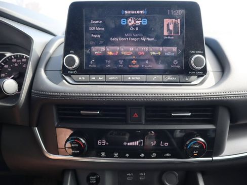 Certified 2025 Nissan Rogue SV AWD/4WD image 22