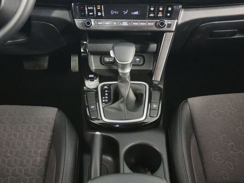 Used 2025 Kia Seltos S FWD image 24