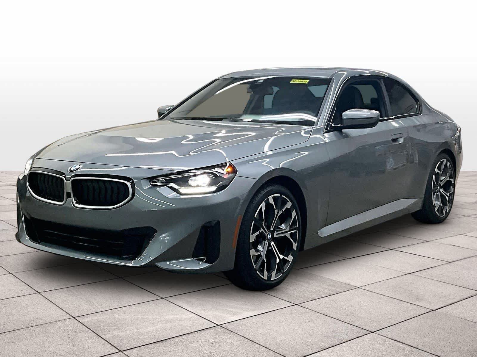 Used 2025 BMW 230i Coupe w/ Convenience Package RWD image 1