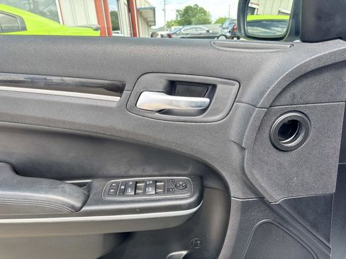 Used 2023 Chrysler 300 Touring L RWD image 19