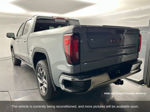 Used 2025 GMC Sierra 1500 SLT w/ SLT Convenience Package image 3