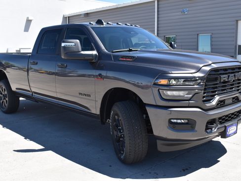 New 2026 RAM 3500 Big Horn AWD/4WD image 3