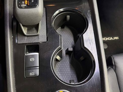 Used 2021 Nissan Rogue SV w/ Premium Package AWD/4WD image 18