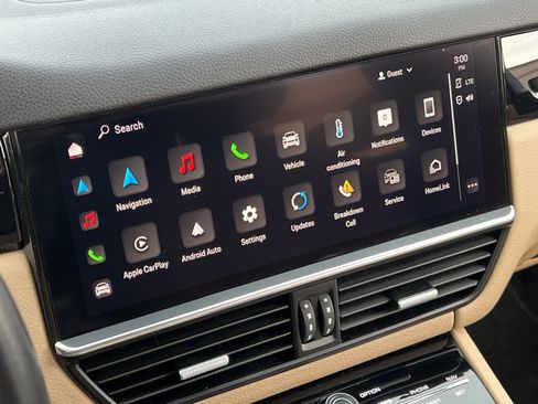 Certified 2023 Porsche Cayenne image 25