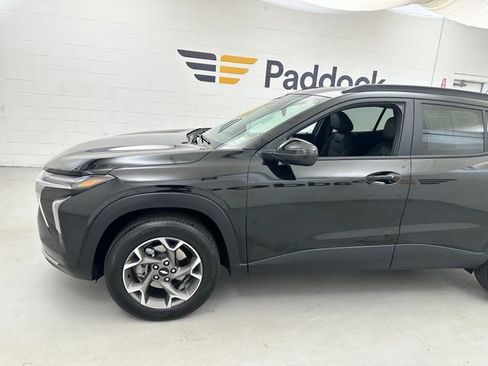 Used 2024 Chevrolet Trax LT w/ Driver Confidence Package FWD image 4