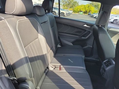 Certified 2023 Volkswagen Tiguan SE R-Line image 10
