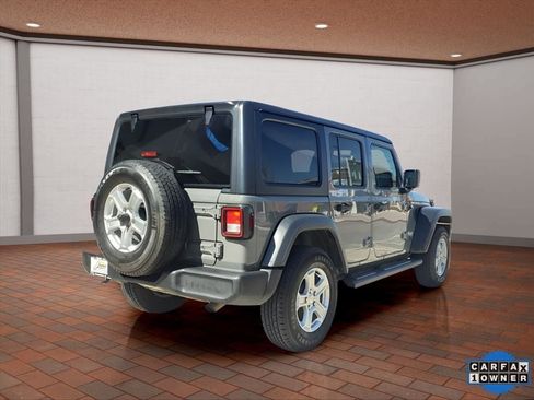 Used 2020 Jeep Wrangler Unlimited Sport S AWD/4WD image 3