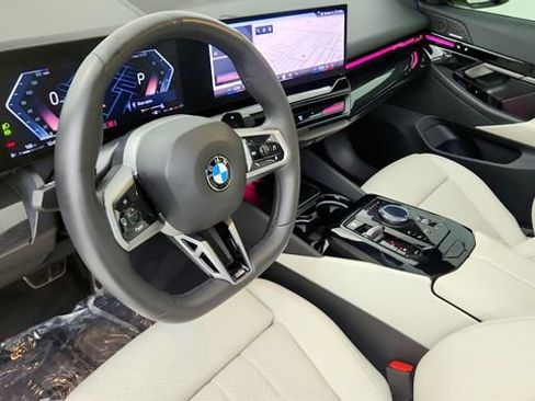 Used 2026 BMW 530i w/ M Sport Package RWD image 46