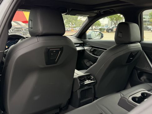 Used 2026 BMW 530i xDrive image 16