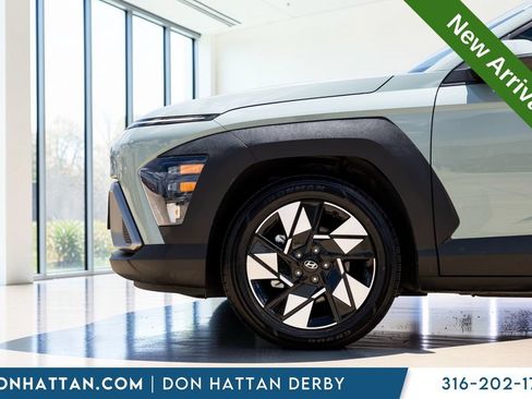 Used 2025 Hyundai Kona SEL FWD image 27