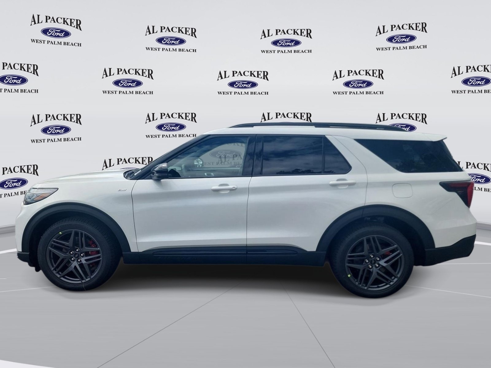 New 2026 Ford Explorer ST-Line w/ ST-Line Street Pack RWD image 2