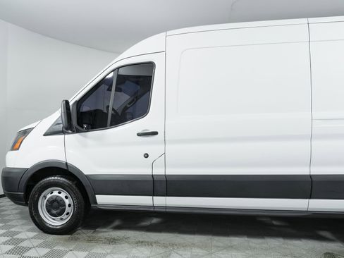 Used 2019 Ford Transit 250 148 Medium Roof image 5