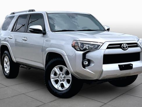 Used 2023 Toyota 4Runner SR5 Premium w/ Moonroof Package RWD image 6