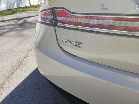 Used 2015 Lincoln MKZ Base w/ Equipment Group 102A Reserve image 8