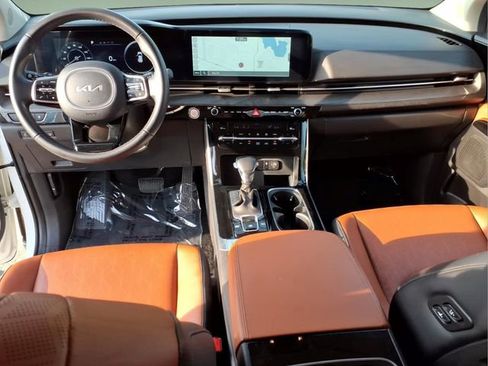 Used 2024 Kia Carnival SX FWD image 16