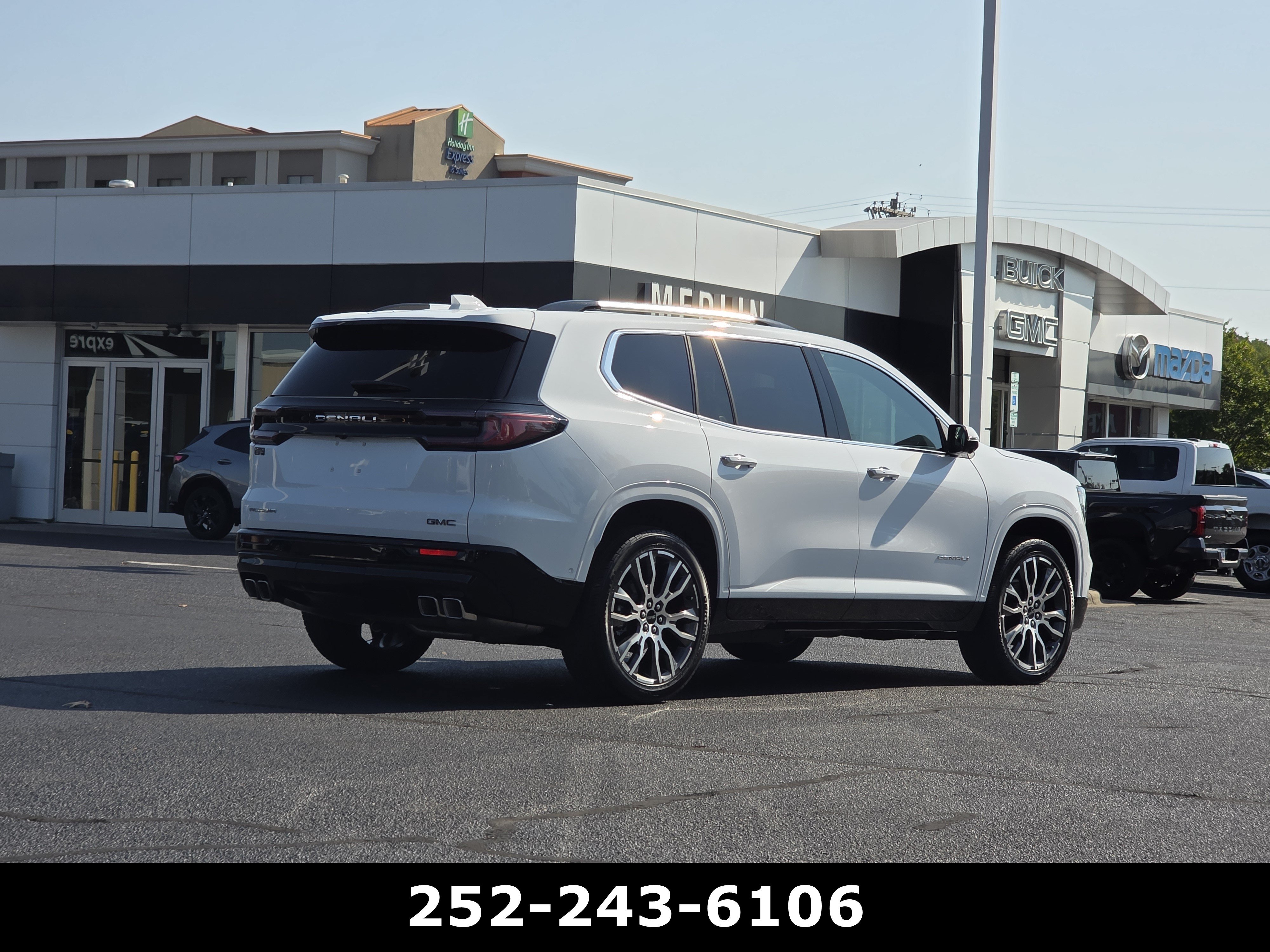 Used 2026 GMC Acadia Denali Ultimate FWD image 7