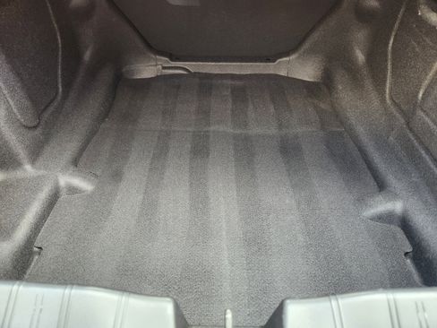 Used 2020 Chevrolet Camaro SS RWD image 23