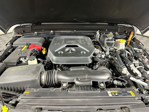 Used 2023 Jeep Wrangler Unlimited w/ 8.4" Radio Group AWD/4WD image 31