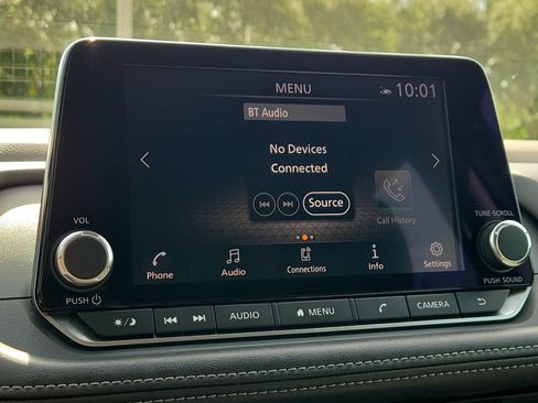 Certified 2022 Nissan Rogue SV FWD image 27