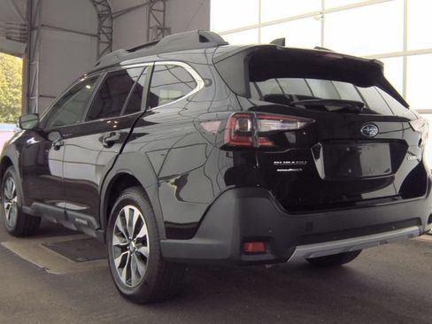 Used 2023 Subaru Outback Limited AWD/4WD image 5