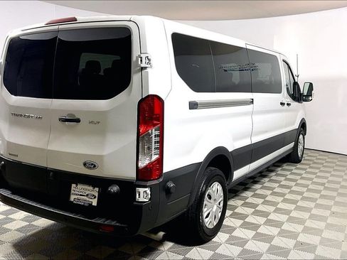 Used 2024 Ford Transit 350 XLT RWD image 9