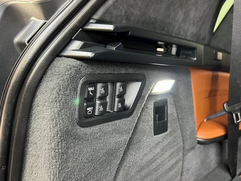 Used 2023 BMW X7 M60i w/ Executive Package image 12