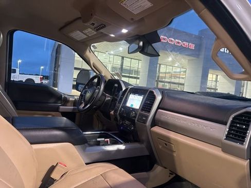 Used 2019 Ford F350 Lariat w/ Lariat Ultimate Package AWD/4WD image 26