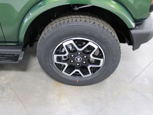 New 2025 Ford Bronco Outer Banks image 58