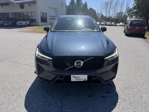 Used 2024 Volvo XC60 B5 Plus AWD/4WD image 9