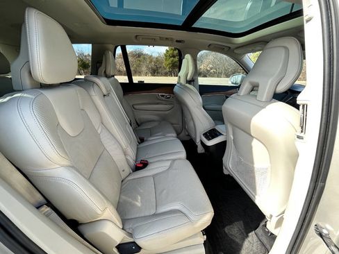 Used 2018 Volvo XC90 T6 Inscription w/ Convenience Package image 17