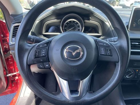 Used 2016 MAZDA MAZDA3 i Sport w/ Preferred Equipment Package FWD image 15
