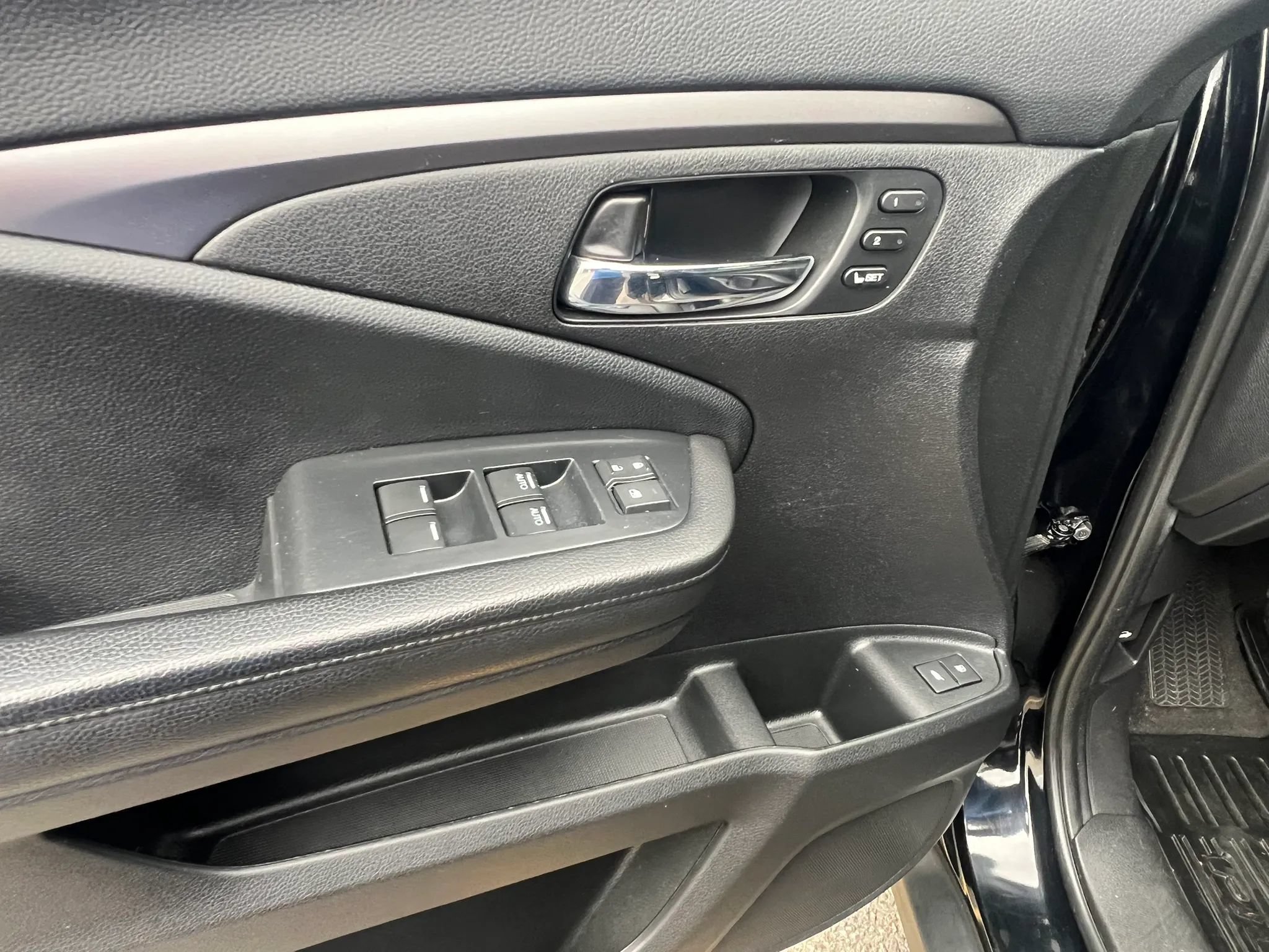 Used 2021 Honda Pilot Special Edition image 13