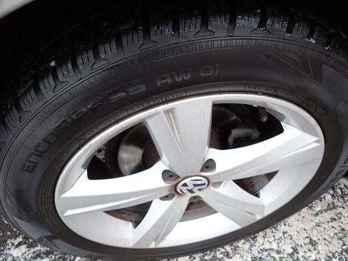 Used 2013 Volkswagen Passat 2.5 SE image 7