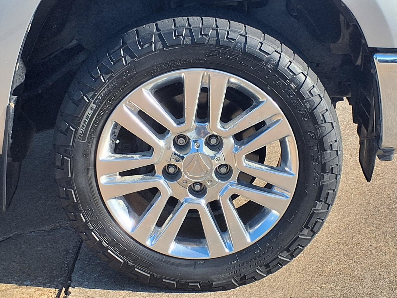 Used 2014 Toyota Tundra SR5 w/ SR5 Upgrade Package RWD image 9