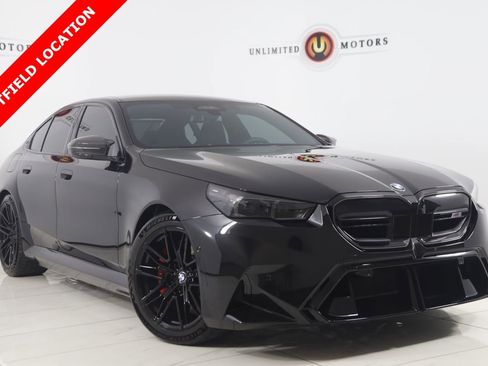 Used 2025 BMW M5 w/ Executive Package image 1