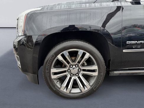 Used 2018 GMC Yukon XL Denali w/ Denali Ultimate Package image 9
