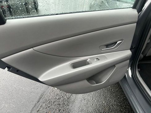 New 2025 Hyundai Elantra Sport image 13