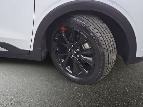 Used 2023 Chevrolet Bolt EUV Premier w/ Sun & Sound Package FWD image 32