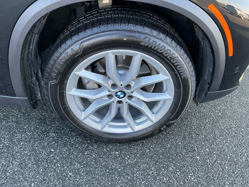 Used 2022 BMW X5 xDrive40i w/ Premium Package image 25