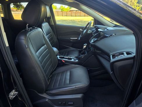 Used 2015 Ford Escape Titanium w/ Equipment Group 301A AWD/4WD image 20