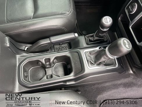 Used 2021 Jeep Wrangler Unlimited Sport image 13