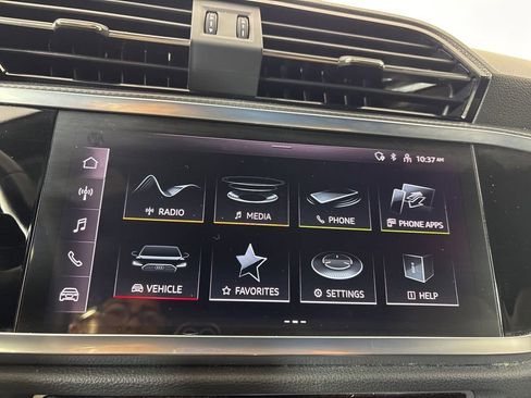 Used 2023 Audi Q3 2.0T Premium image 29