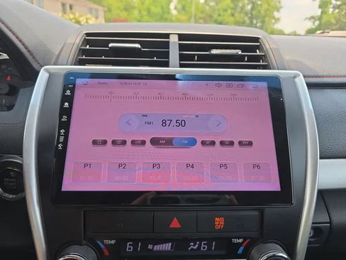 Used 2015 Toyota Camry XSE FWD image 28