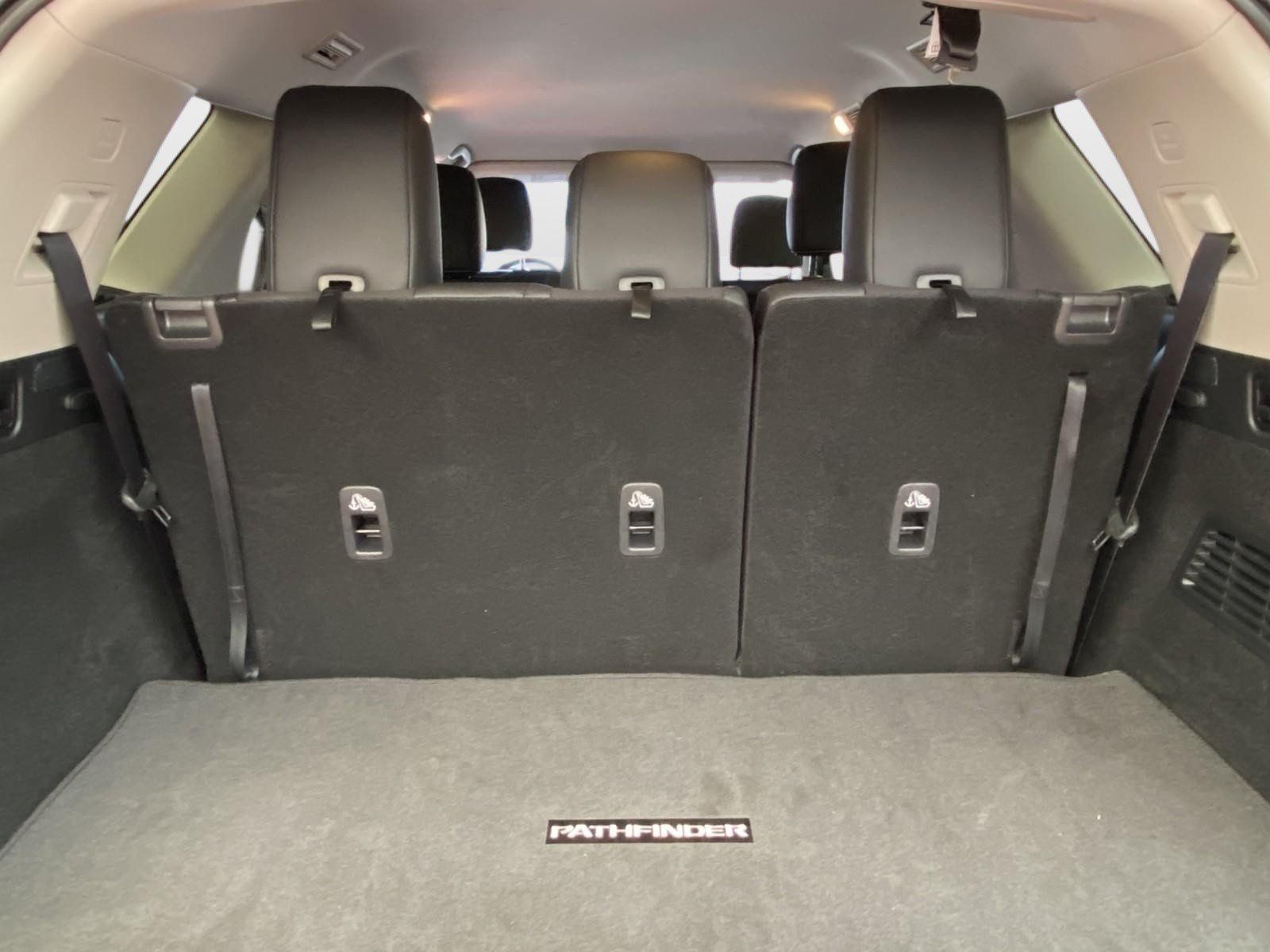 Used 2026 Nissan Pathfinder SL FWD image 19
