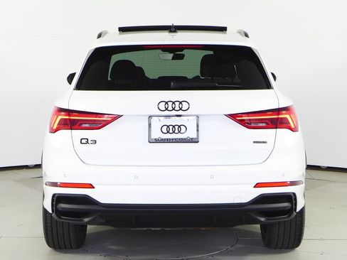 Used 2023 Audi Q3 2.0T Premium w/ Black Optic Sport Package AWD/4WD image 8