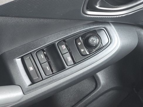 Certified 2024 Subaru Crosstrek 2.0i image 25