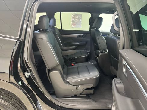 Used 2025 Buick Enclave Sport Touring w/ Power Package image 19